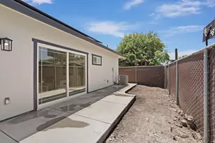1721 N Golden Gate Ave, Stockton, CA 95205 - Photo 42