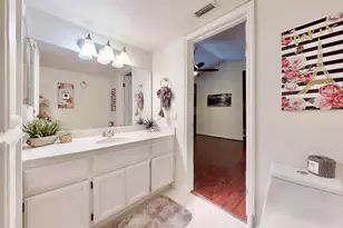 7340 Hamden Pl, Sacramento, CA 95842 - Photo 8