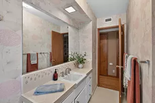 4736 F Pkwy, Sacramento, CA 95823 - Photo 24