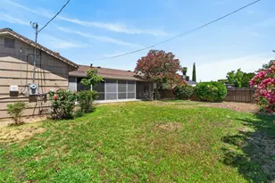 4736 F Pkwy, Sacramento, CA 95823 - Photo 32