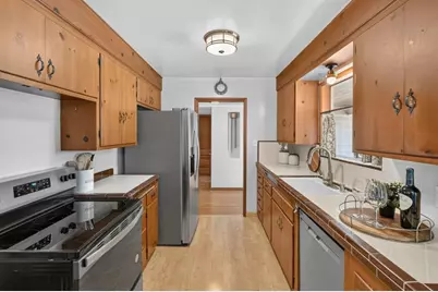 4736 F Parkway, Sacramento, CA 95823 - Photo 6