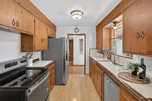 4736 F Pkwy, Sacramento, CA 95823 - Photo 6