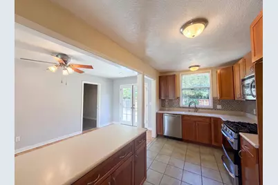 6015 12th Avenue, Sacramento, CA 95820 - Photo 2