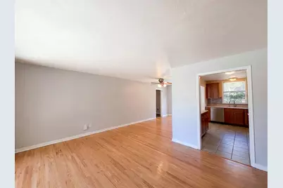 6015 12th Avenue, Sacramento, CA 95820 - Photo 6