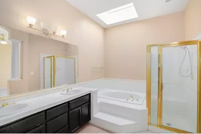 9063 Old Creek Drive, Elk Grove, CA 95758 - Photo 42