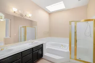 9063 Old Creek Dr, Elk Grove, CA 95758 - Photo 42