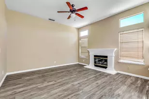 9063 Old Creek Dr, Elk Grove, CA 95758 - Photo 14
