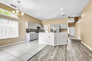 9063 Old Creek Dr, Elk Grove, CA 95758 - Photo 16