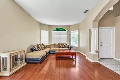 9063 Old Creek Drive, Elk Grove, CA 95758 - Photo 10