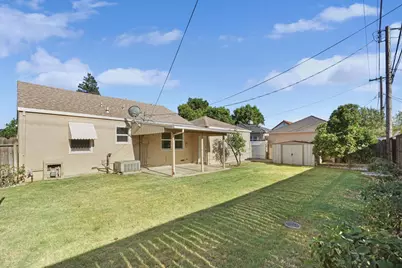 1221 S Pleasant Avenue, Lodi, CA 95240 - Photo 32