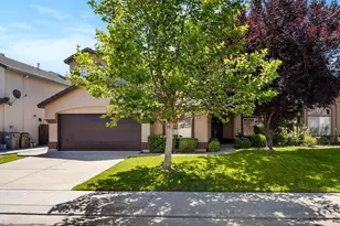 1872 Olvera Dr, Woodland, CA 95776 - Photo 2