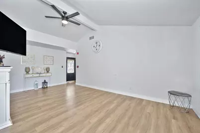 384 Du Bois Avenue, Sacramento, CA 95838 - Photo 4