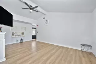 384 Du Bois Ave, Sacramento, CA 95838 - Photo 4