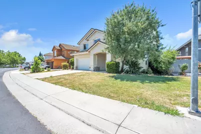 8859 Shasta Lily Drive, Elk Grove, CA 95624 - Photo 2