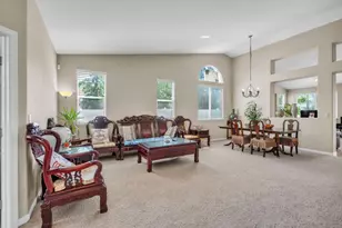 9516 Grasmeer Way, Elk Grove, CA 95624 - Photo 10