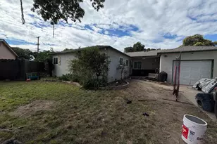 1917 Dartmouth Ct, Modesto, CA 95350 - Photo 1