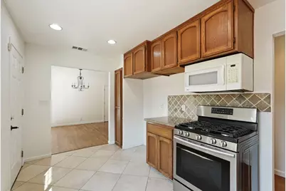 21 W Mayfair Avenue, Stockton, CA 95207 - Photo 16