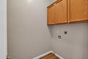 8161 Grisham Way, Elk Grove, CA 95758 - Photo 22