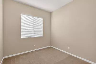 8161 Grisham Way, Elk Grove, CA 95758 - Photo 32