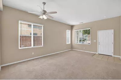 8161 Grisham Way, Elk Grove, CA 95758 - Photo 6