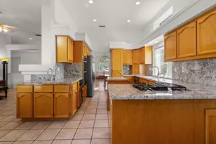 119 Darrington Dr, Folsom, CA 95630 - Photo 4