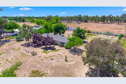 13536 McFarland Street, Galt, CA 95632 - Photo 10