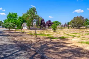 13536 McFarland St, Galt, CA 95632 - Photo 2