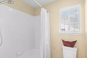 1555 Monterey Ct, Tracy, CA 95376 - Photo 32