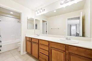 8624 W Wing Dr, Elk Grove, CA 95758 - Photo 16