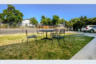 7129 Canaveral Way, North Highlands, CA 95660 - Photo 46