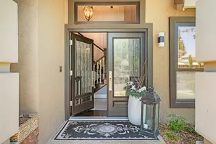 9033 Laguna Lake Way, Elk Grove, CA 95758 - Photo 8