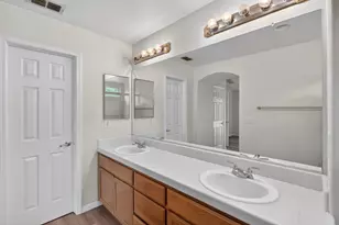 9772 Sand Hollow Way, Elk Grove, CA 95757 - Photo 32
