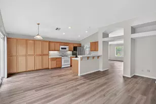 9772 Sand Hollow Way, Elk Grove, CA 95757 - Photo 16
