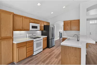 9772 Sand Hollow Way, Elk Grove, CA 95757 - Photo 20