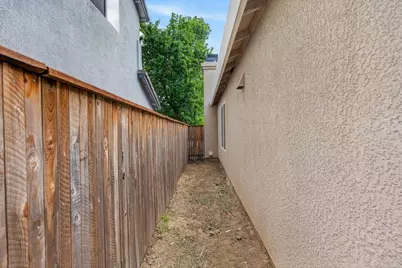 9772 Sand Hollow Way, Elk Grove, CA 95757 - Photo 46