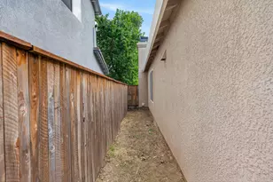 9772 Sand Hollow Way, Elk Grove, CA 95757 - Photo 46