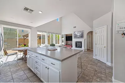 4060 Clarewood Way, Sacramento, CA 95835 - Photo 14