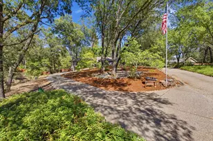 1080 Squirrel Creek Pl, Auburn, CA 95602 - Photo 2