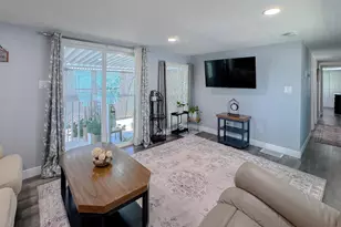 White River Ln, Sacramento, CA 95842 - Photo 10