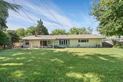 2307 Estate Drive, Stockton, CA 95209 - Photo 32