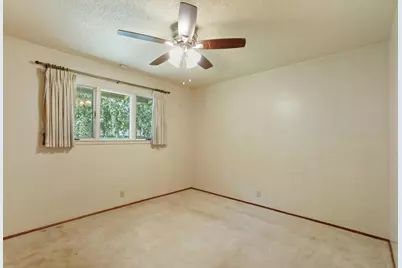 2307 Estate Drive, Stockton, CA 95209 - Photo 20