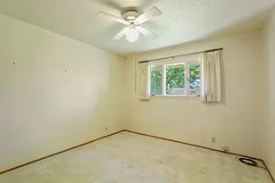 2307 Estate Dr, Stockton, CA 95209 - Photo 18