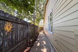 8233 Fair Way, Citrus Heights, CA 95610 - Photo 44