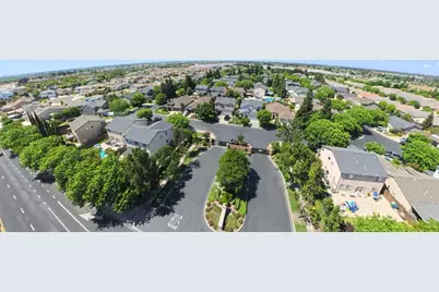 2441 Jubilee Drive, Turlock, CA 95380 - Photo 32