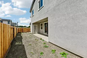 8028 Monkeyflower Wy, Sacramento, CA 95832 - Photo 36