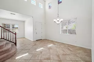 10538 Arianne Dr, Stockton, CA 95209 - Photo 4