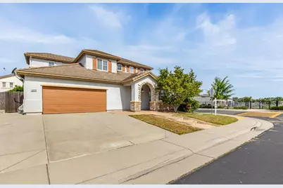 10272 Beckley Way, Elk Grove, CA 95757 - Photo 2