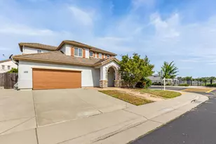 10272 Beckley Way, Elk Grove, CA 95757 - Photo 2