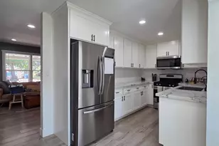 5171 49th St, Sacramento, CA 95820 - Photo 10