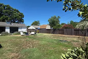 5171 49th St, Sacramento, CA 95820 - Photo 36